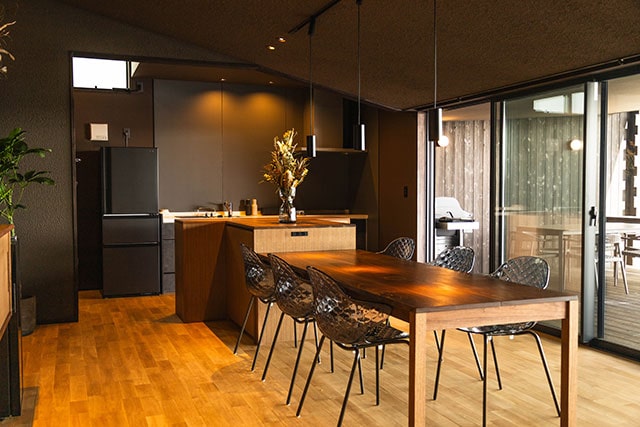 Kitchen / Dining