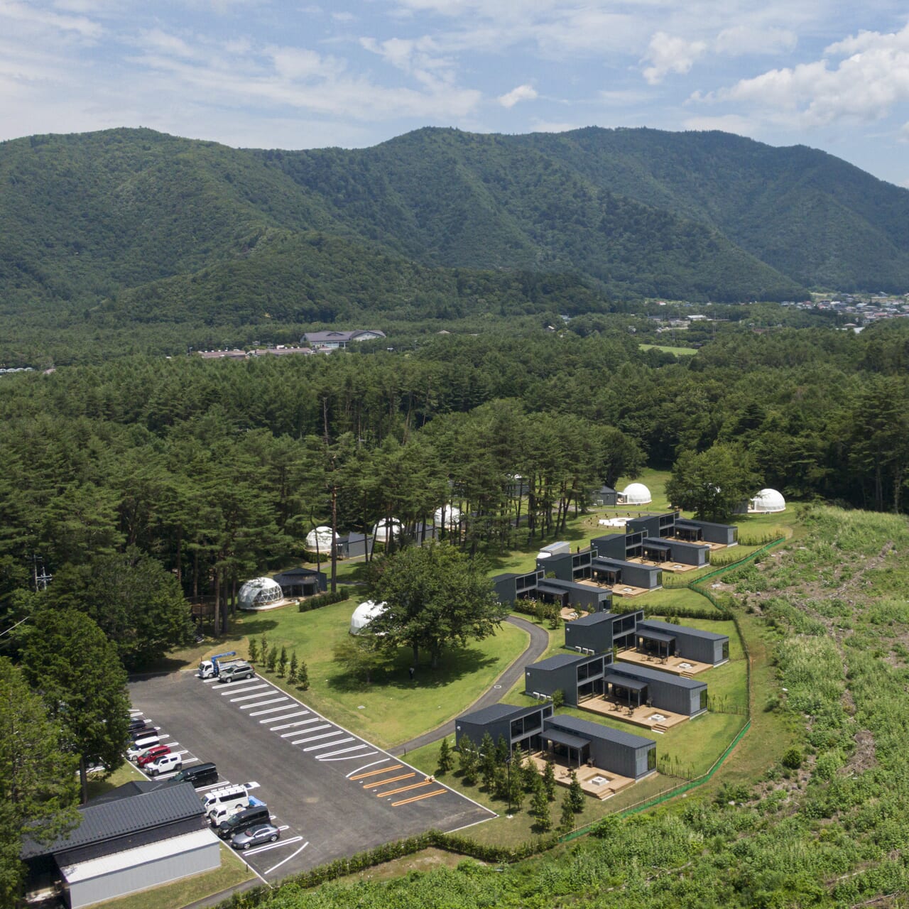 コテージからは迫力満点の富士山ビュー